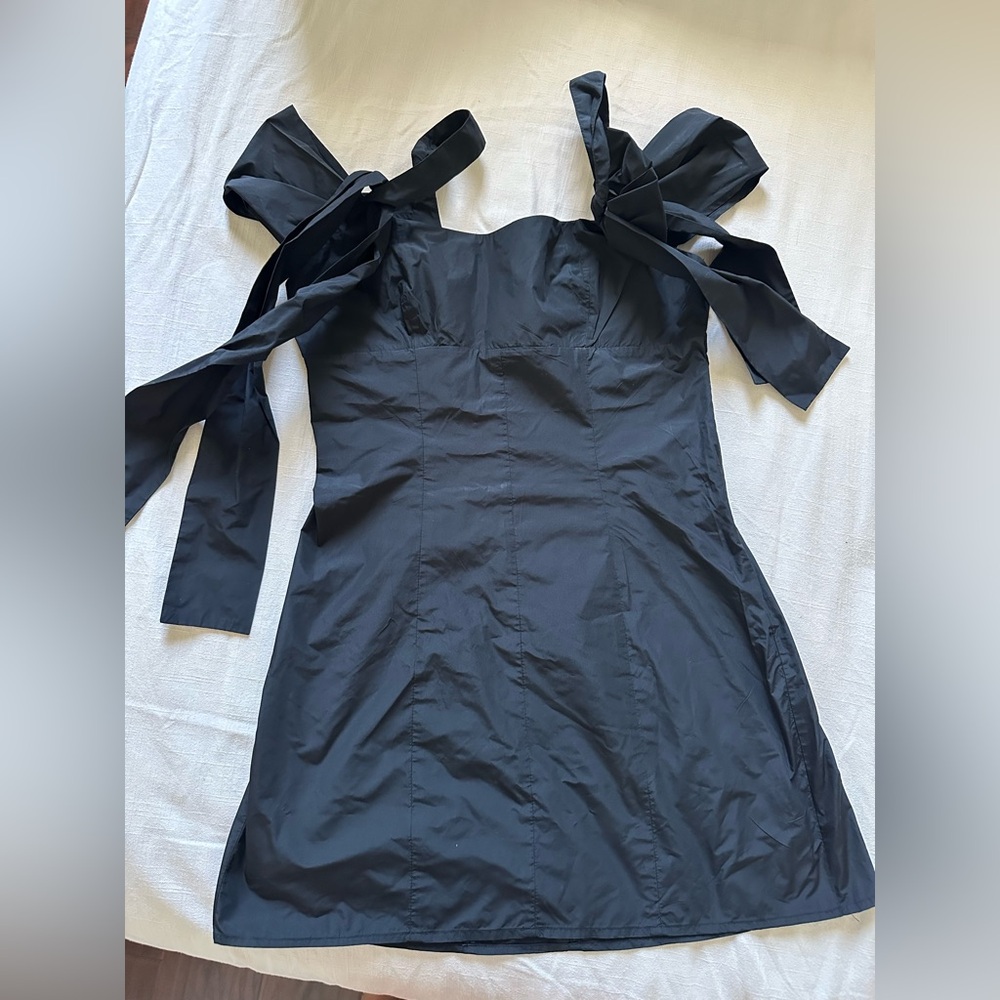 Kimchi Blue - Strapless Black Dress with Bow Accents